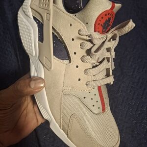 Nike Tan and Red Sneakers with Classic Huarache Design